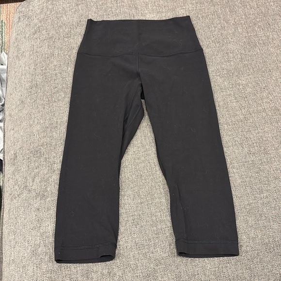 Lululemon Cropped Leggings - Picture 1 of 3